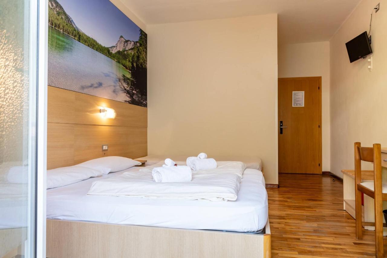 Hotel Lory - Molveno - Dolomiti Екстериор снимка