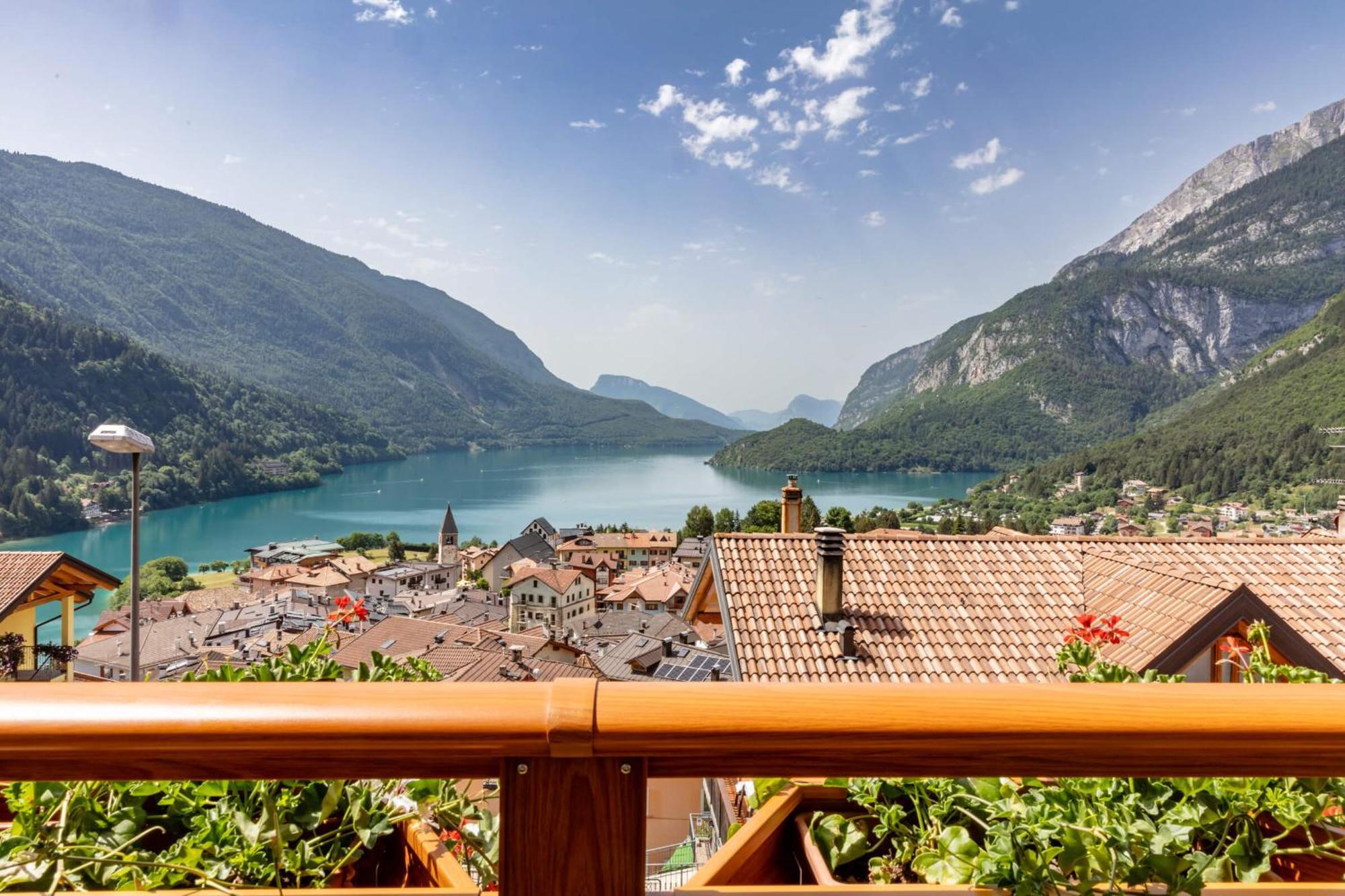 Hotel Lory - Molveno - Dolomiti Екстериор снимка